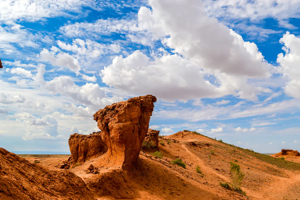 Why they call Mongolia the Land of the Blue Sky, seen above the Red Cliffs in the Gobi Desert. (Jason Newholm/Shutterstock)