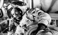 Astronaut Michael Collins, Apollo 11 Pilot, Dead of Cancer