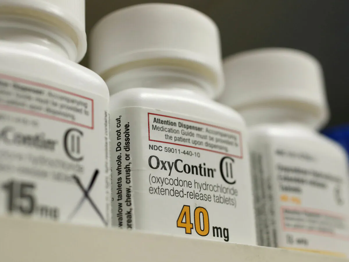 Bottles of prescription painkiller OxyContin, 40mg pills, made by Purdue Pharma L.D. sit on a shelf at a local pharmacy, in Provo, Utah, on April 25, 2017. (George Frey/Reuters)