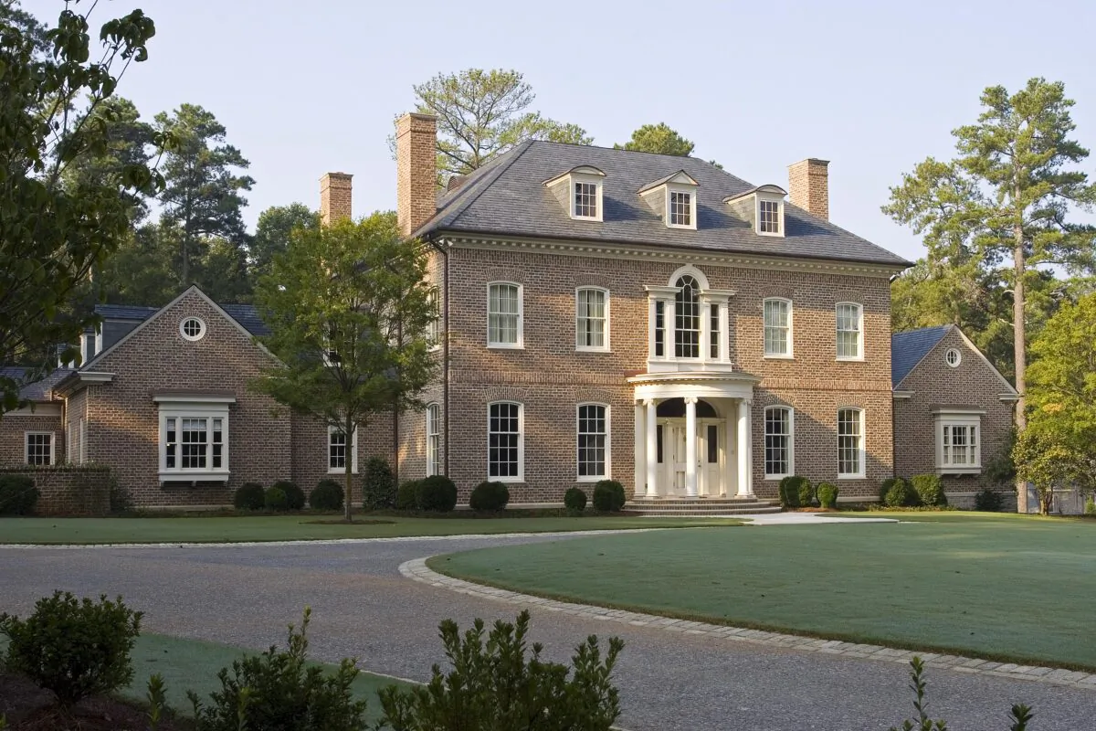 A Georgian-style residence in Atlanta, Georgia. (Courtesy of Pak Heydt & Associates)