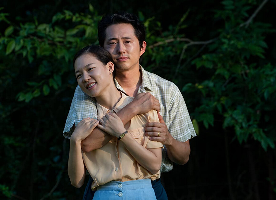 Film Review: 'Minari': Korean Immigrants Succeed in America by Enduring Like Water Celery - Vimarsana News