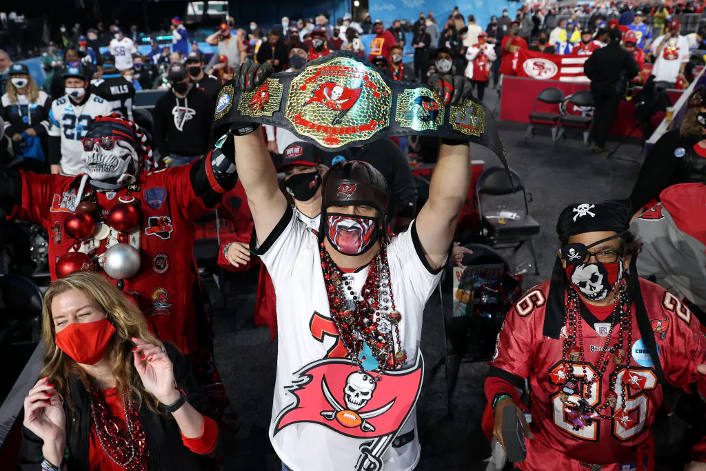 Fans wait for the start of the 2021 NFL Draft at the Great Lakes Science Center in Cleveland, Ohio, on April 29, 2021. (Gregory Shamus/Getty Images)