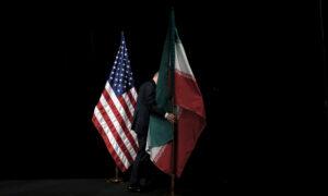 US Denies Iran Claims of Prisoner Deal; UK Plays It Down