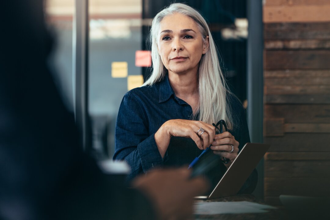 Being able to say
“no, thank you,” is a
prerequisite to managing
your time and saying “yes”
to what really matters. (Jacob Lund/Shutterstock)
