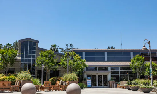 Mission Viejo Seniors Return to the Social Scene