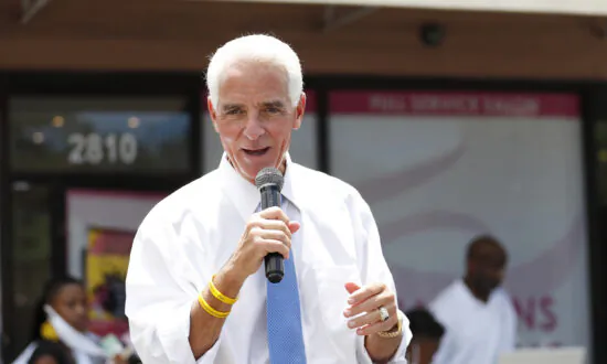 Florida Democrat Governor Candidate’s Top Staffer Arrested for Domestic Violence