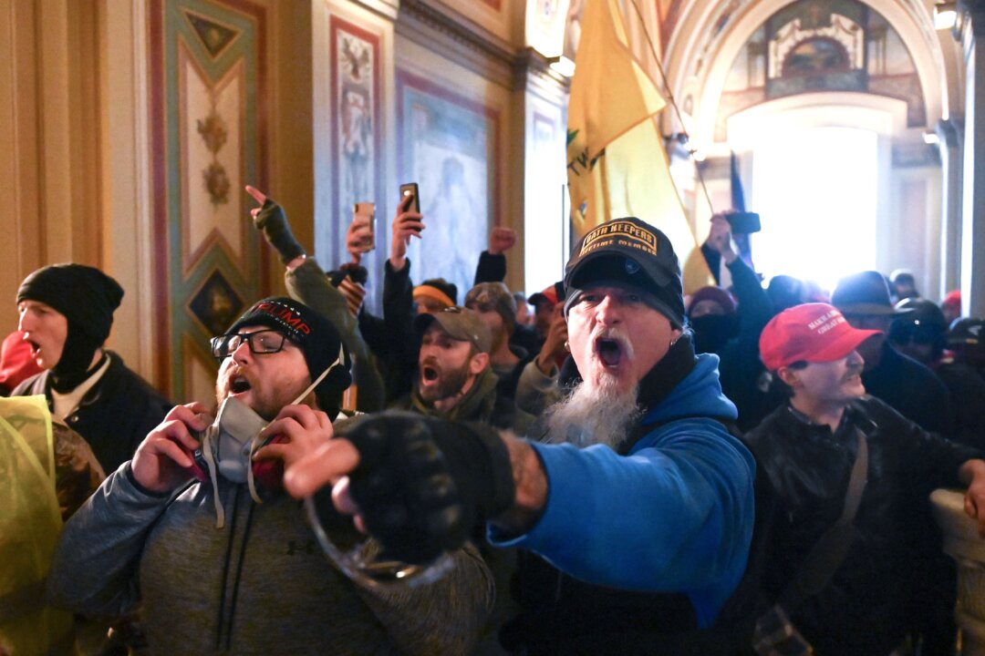 Jan. 6 Defendant Fingers 4 Possible Undercover Agents