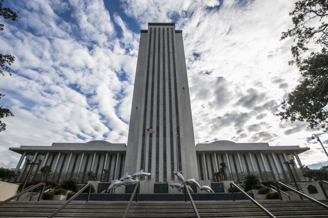 Florida Lawmakers Want Students to Take Financial Literacy Course Before Graduating High School