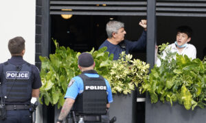 Police: 3 Hurt in Florida Mall Shooting, Suspects in Custody