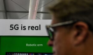 India Keeps Chinese Companies out of Its 5G Trials