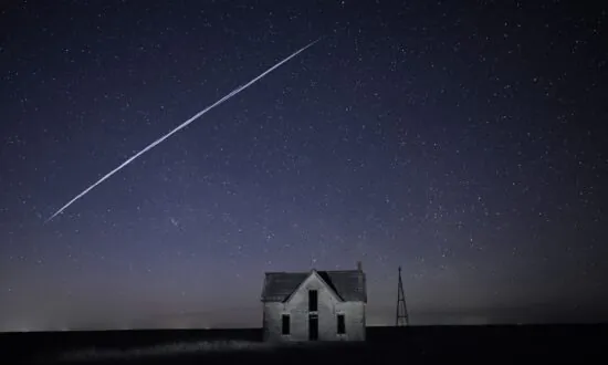 String of Satellites Baffles Residents, Bugs Astronomers