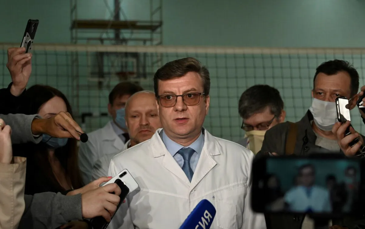 the media in Omsk, Russia, on Aug. 21, 2020. (Alexey Malgavko/Reuters)