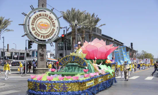 Bay Area Falun Gong Practitioners Celebrate World Falun Dafa Day
