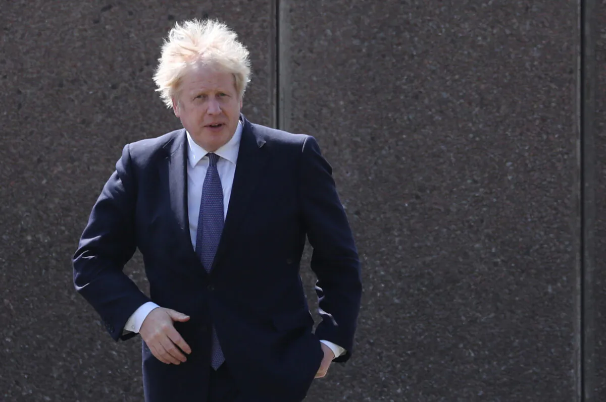 Prime Minister Boris Johnson visits Cleves Cross primary school in Ferryhill, northeast England, on May 13, 2021. (Scott Heppell - WPA Pool/Getty Images)