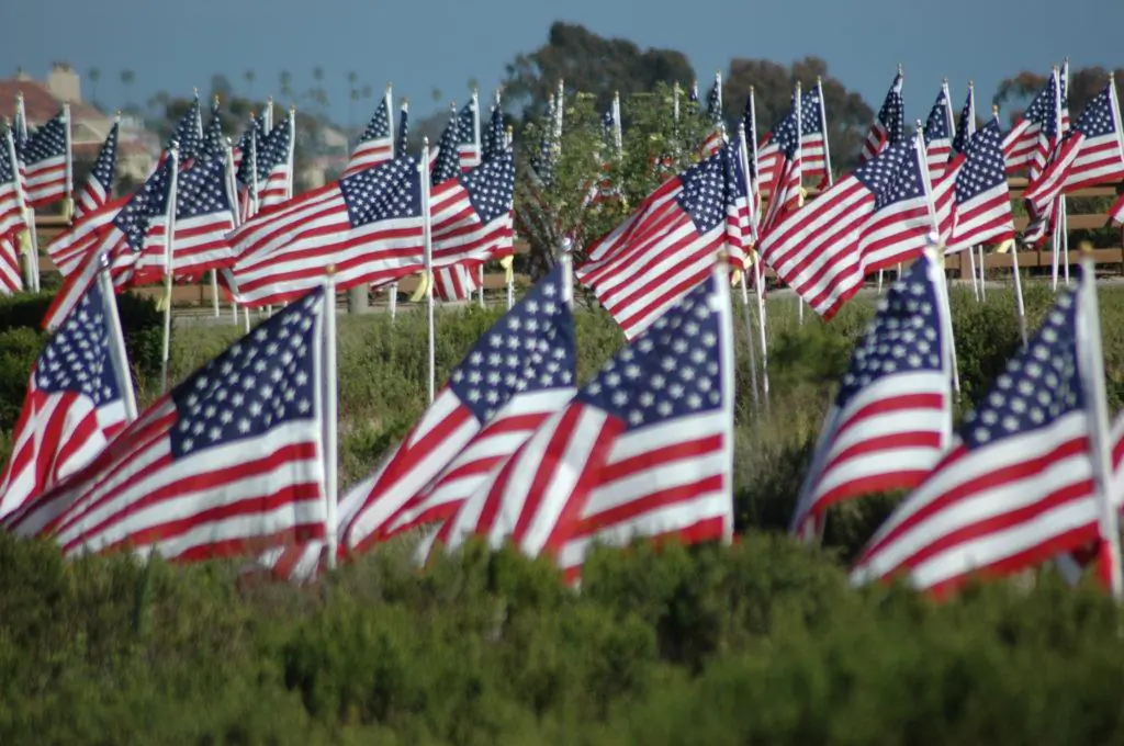 The Field of Honor consists of 1,776 large American flags erected along the paths and cliffs at Castaways Park overlooking Newport Harbor. (Courtesy of the Exchange Club of Newport Harbor) 