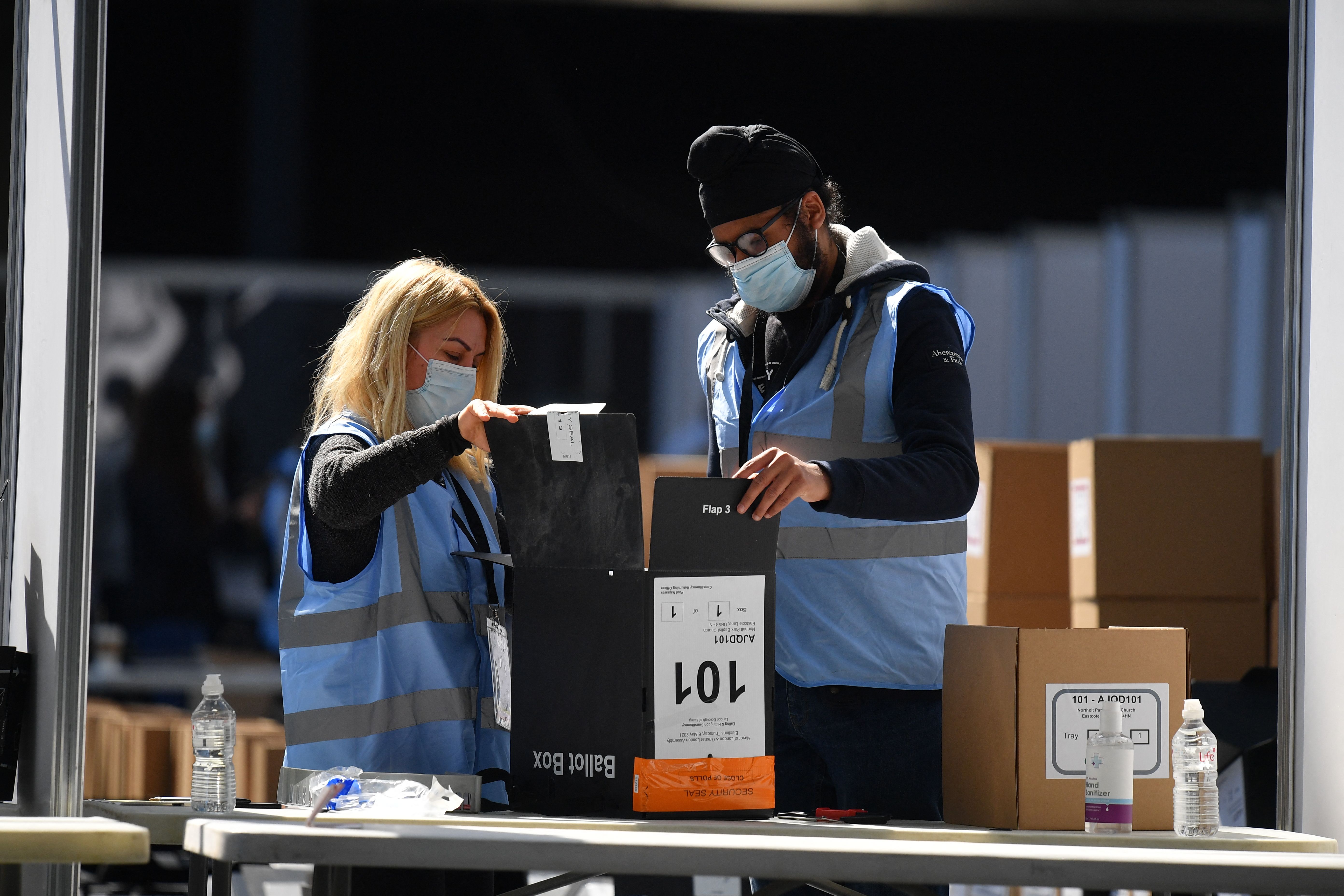 Lords Defeat UK Government Over Voter ID Proposals - Vimarsana News