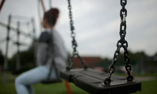 Girls ‘Left at the Mercy’ of Asian Grooming Gangs in Rochdale by Police and Council Failures: Report
