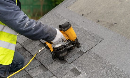 Simple Tips for Replacing an Asphalt Shingle Roof