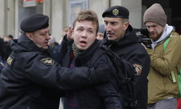 Belarusian police detain journalist Raman Platasevic