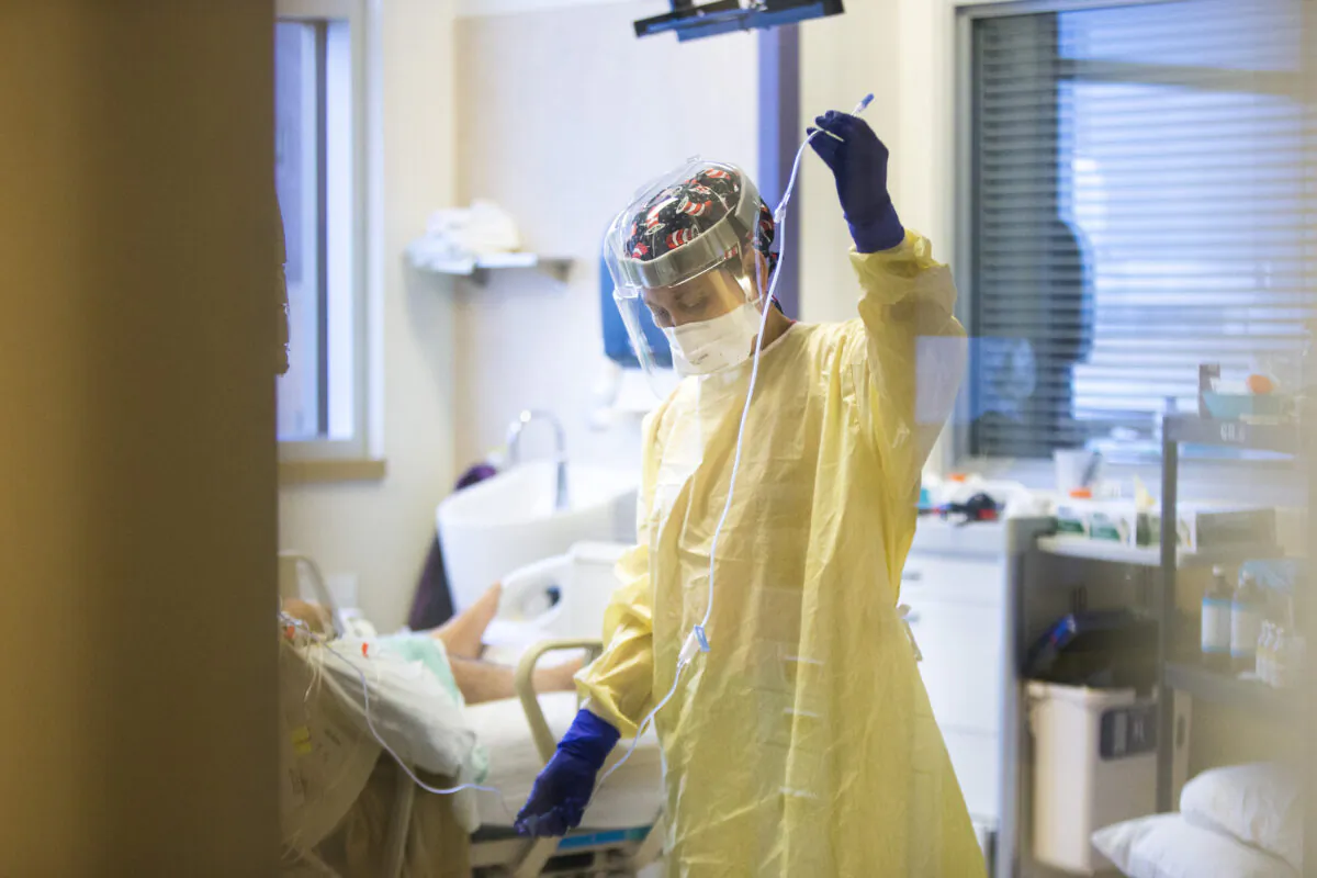 A red (COVID-19 positive) intensive care unit is shown at the Health Sciences Centre in Winnipeg on Dec. 8, 2020. (Mikaela MacKenzie/The Canadian Press)