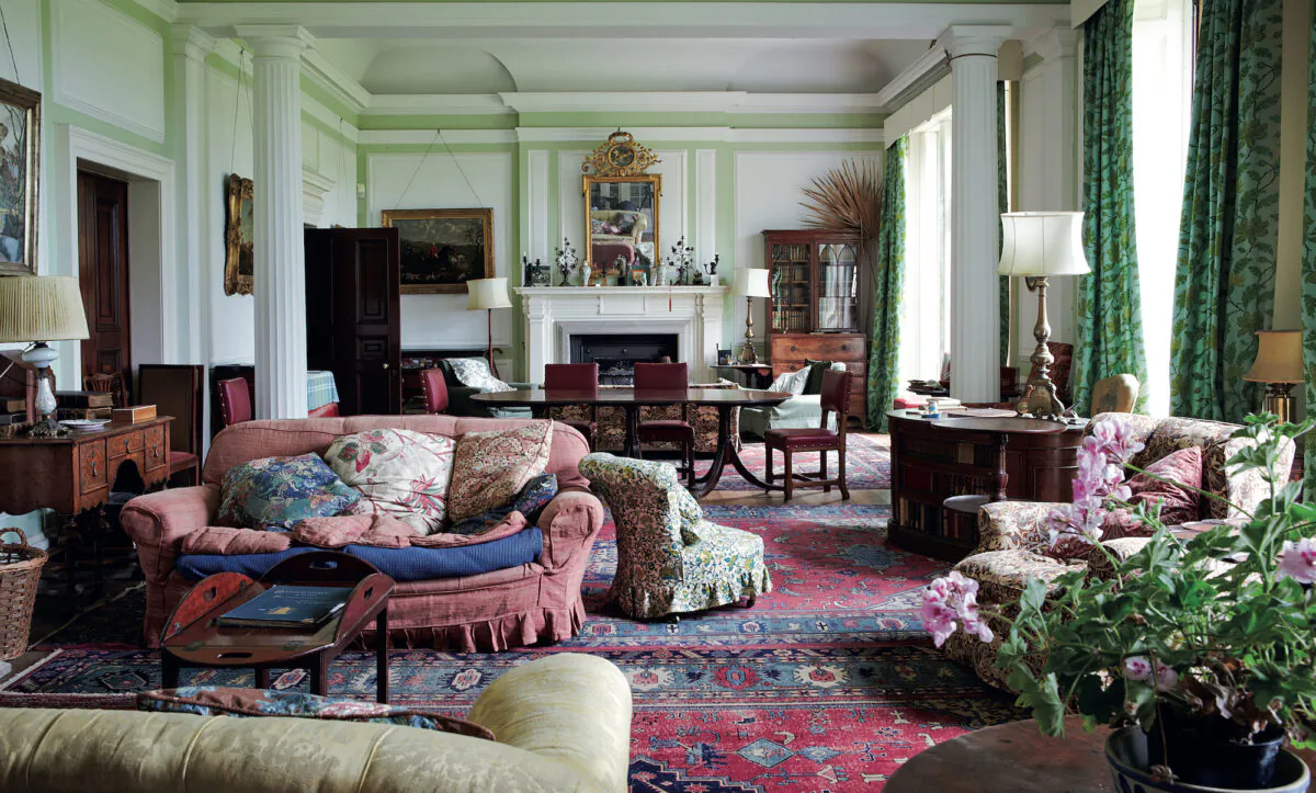 English-style elegance, as featured in Ros Byam Shaw's latest book, "Perfect English Style." (Jan Baldwin © Ryland Peters & Small)