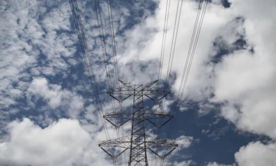 Billion-Dollar Power Link Faces Landowner Resistance