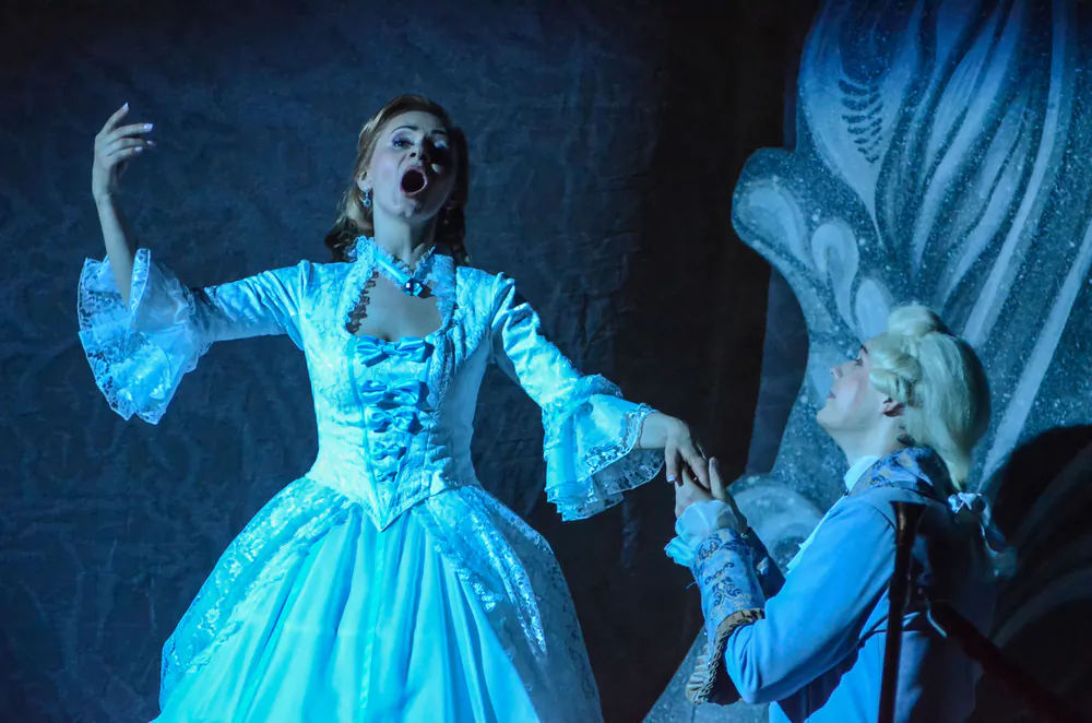 A traditional production of Gioachino Rossini’s “The Barber of Seville” performed by members of the Dnipro Opera and Ballet Theatre in Ukraine in 2017. (Igor Bulgarin/Shutterstock.com)
