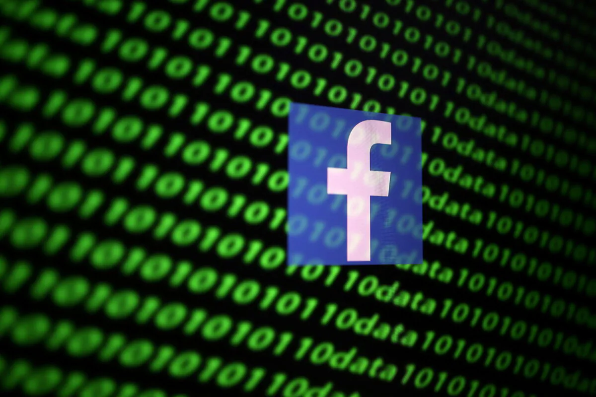 The Liberals' new proposed legislation would police online communication service providers such as Facebook and YouTube. (Dado Ruvic/Illustration/Reuters)