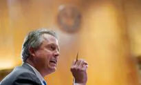 Republican Senator Introduces Legislation to Temporarily Halt Federal Research Grants Going to Viral Gain of Function Research
