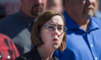Group Vows Lawsuit Against Oregon Governor Over ‘Vaccine Passport’ Orders