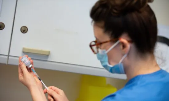 Data Suggest Vaccines Make ‘Limited Difference in Infectiousness’ of Delta Variant: PHE