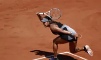 Osaka Begins Roland Garros Campaign With Straight Sets Win