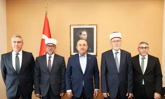 Greece Rejects Turkish Minister’s Comments on Muslim Minority