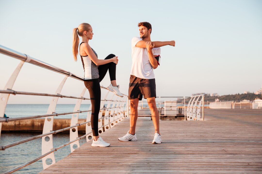 Stetching can induce
hypoalgesia, a
decreased sensitivity
to painful stimuli. (Dean Drobot/Shutterstock)
