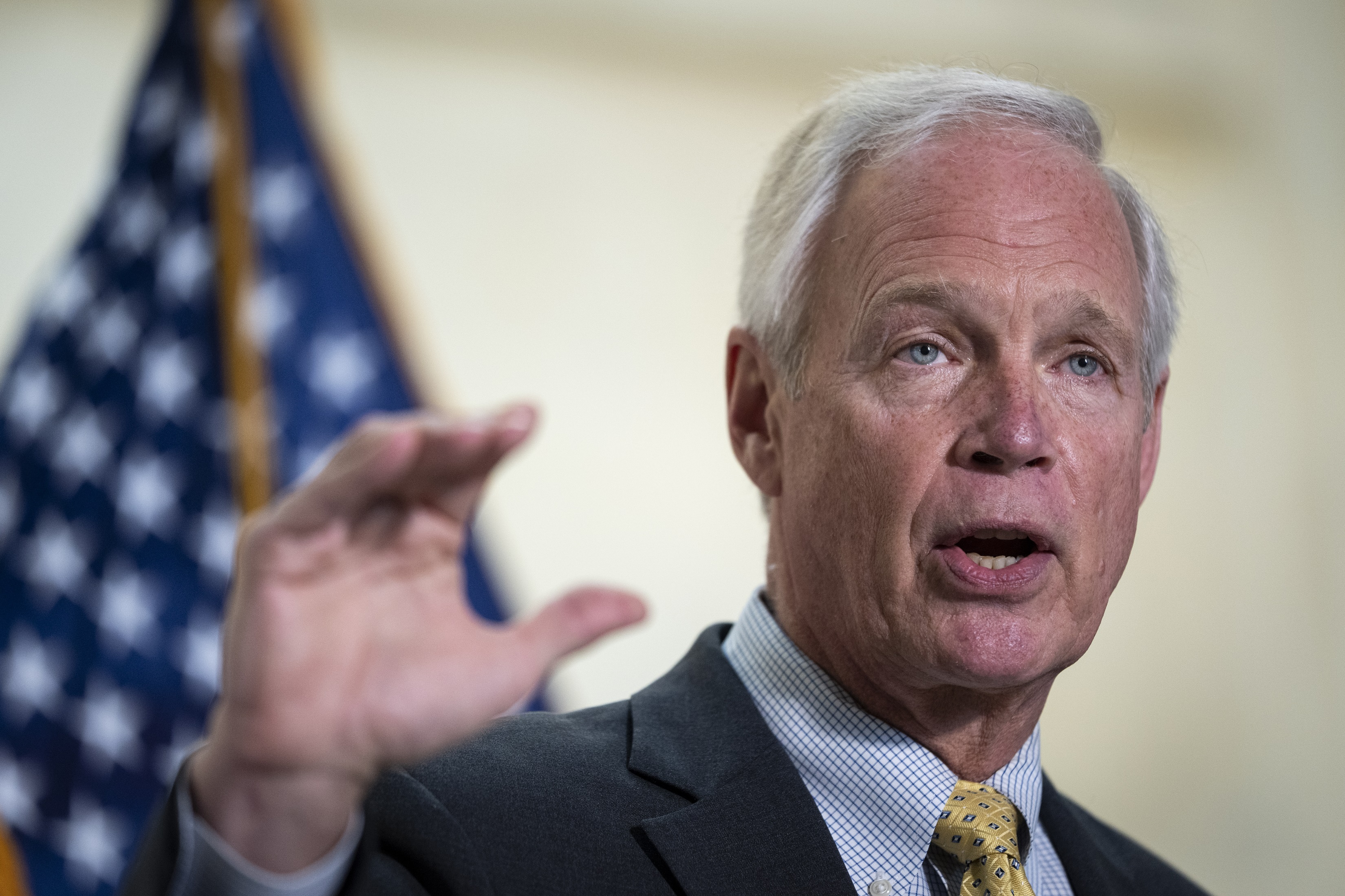 Sen. Johnson: No COVID-19 Vaccine Because High Levels of Antibodies - Vimarsana News
