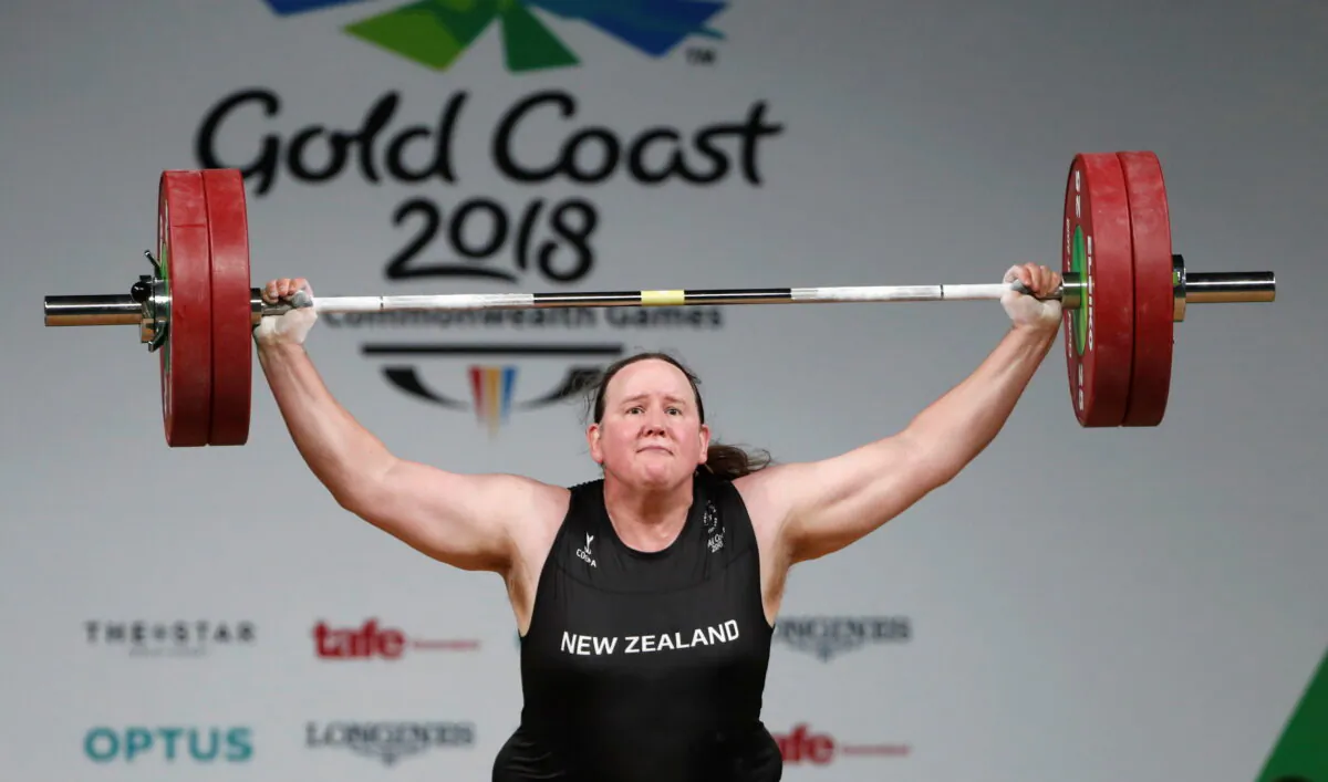 Laurel Hubbard of New Zealand competes in Women's +90 kilogram Final at the 2018 Commonwealth Games in Gold Coast, Australia on April 9, 2018. (Paul Childs/Reuters)