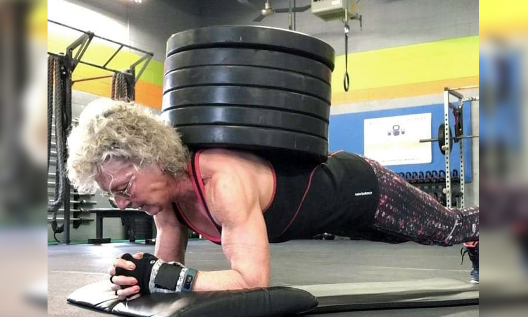 Grandma becomes a champion bodybuilder at 70