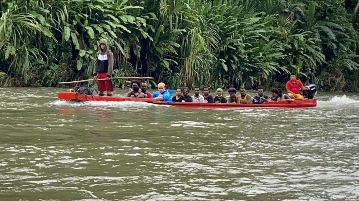 A canoe taking migrants down the Rio Tuquesa to the village La Peñita, Panama on May 27, 2021. (Michael Yon)