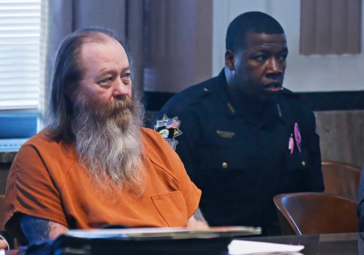 William Lewis Reece (L) waits for a hearing to begin in Oklahoma City, on Oct. 18, 2017. (Sue Ogrocki/File/AP Photo)