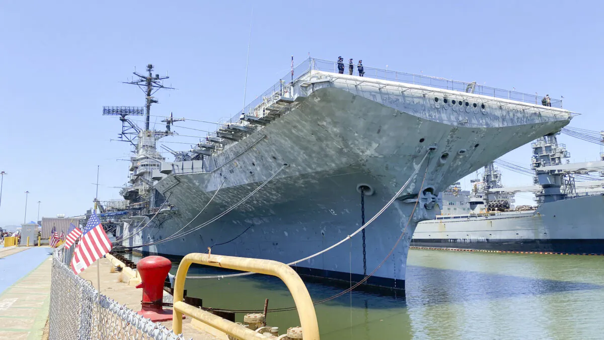 The USS Hornet is open for a Memorial Day tribute in Alameda, Calif., on May 31, 2021. (Ilene Eng/The Epoch Times)