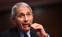 Pfizer CEO Apologized for No Heads Up on Vaccine Booster Announcement: Fauci