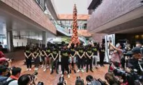 Hong Kong University Students Observe Tiananmen Massacre Anniversary at Pillar of Shame