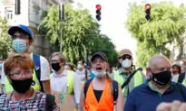 Hungarians Protest Against Planned Chinese University Campus