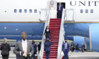 Plane Carrying VP Harris Forced to Return Due to ‘Technical Issue’