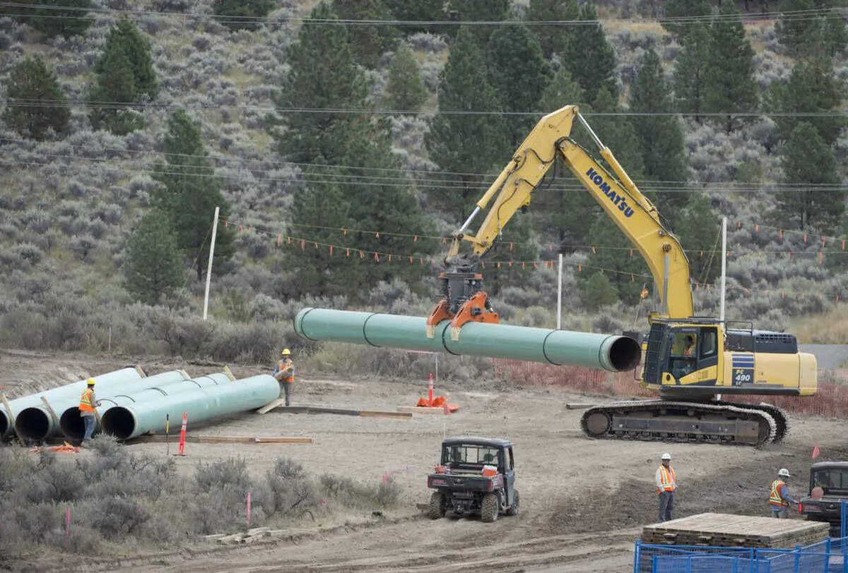 Construction of the Trans Mountain pipeline underway in Kamloops, B.C., on Sept. 1, 2020. (The Canadian Press/Jonathan Hayward)