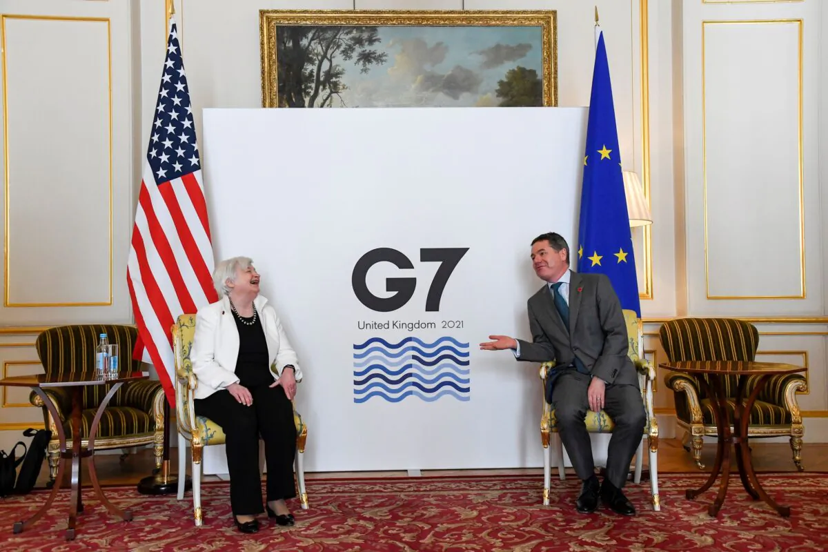 U.S. Treasury Secretary Janet Yellen (L) meets with Eurogroup President Paschal Donohoe as finance ministers from across the G7 nations meet at Lancaster House in London on June 5, 2021. (Alberto Pezzali/ WPA Pool/Getty Images)