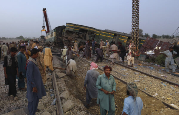 Pakistan train accident