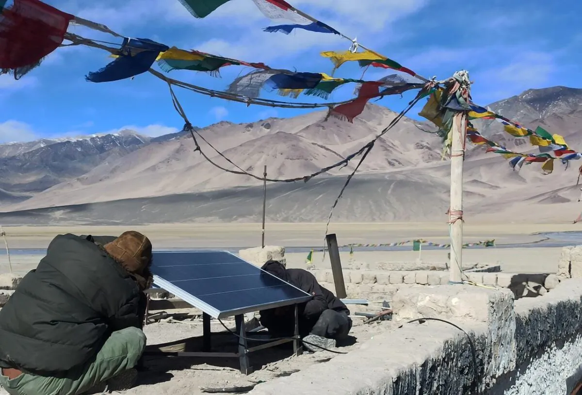 Solar electric panel being installed for the first time in the village Dungti on the de facto India-China border by Global Himalayan Expedition on Feb. 14, 2021. (Pic courtesy GHE)