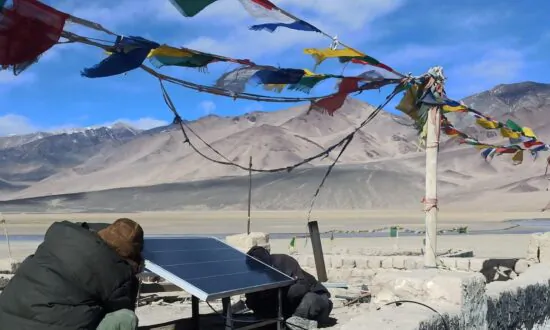 Engineers Reach Inaccessible Indian Villages to Provide Solar Electricity During Pandemic