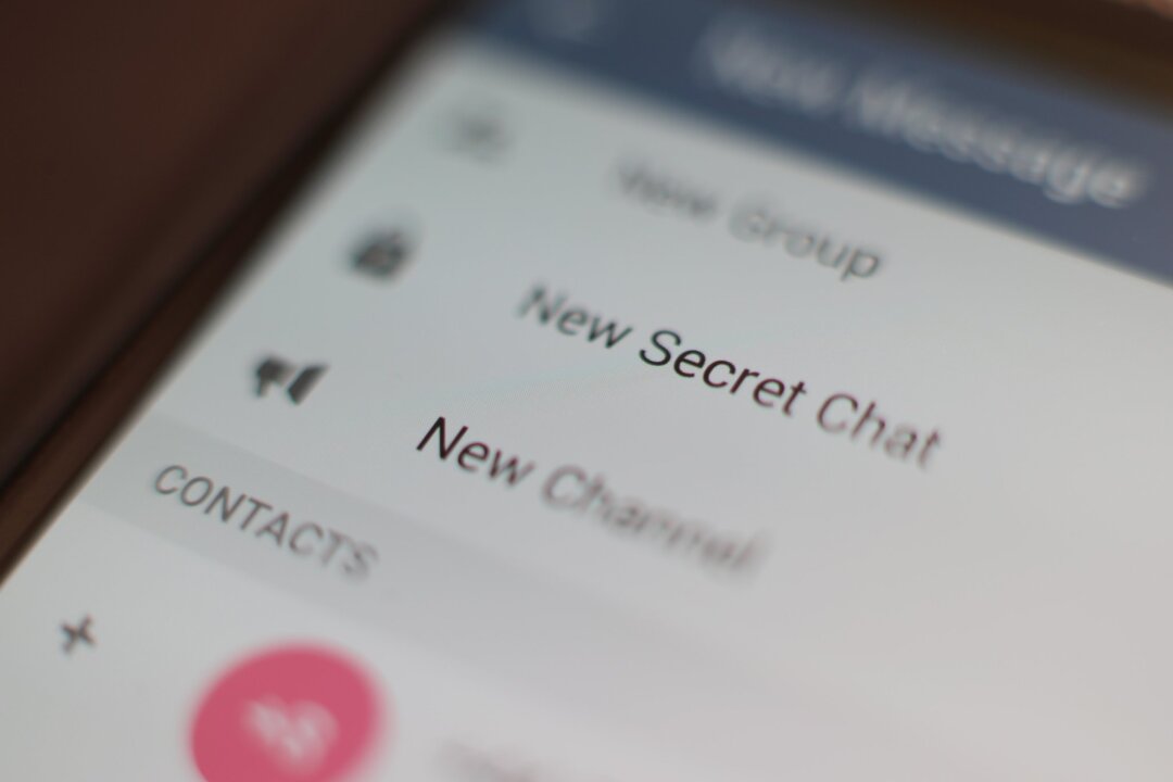 EU to Seek Backdoors in Encrypted Apps for Police Access